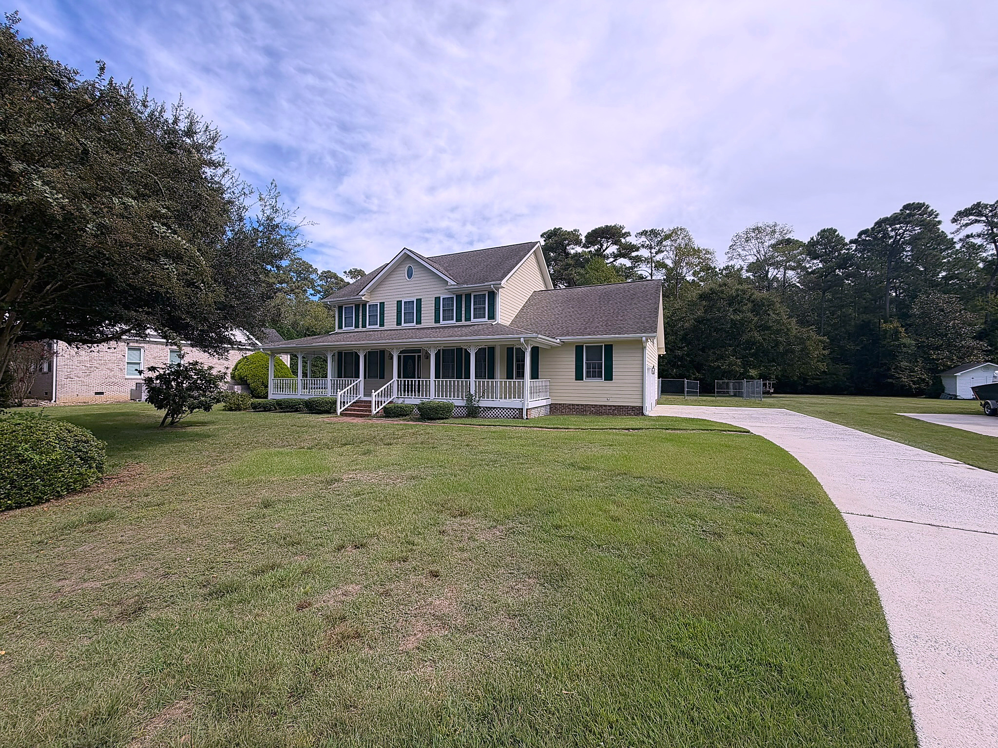 1604 Wedgewood Court